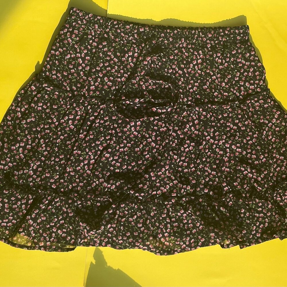 Dark Floral Multicolored Mini Skirt With Lining